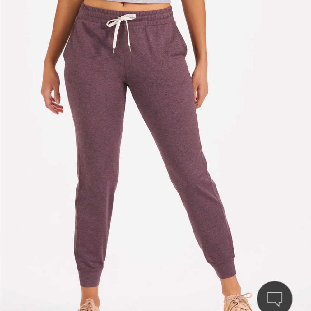 VUORI Performance Dreamknit Joggers SIZE: X-Sm (long) CLR: smoke plum heather